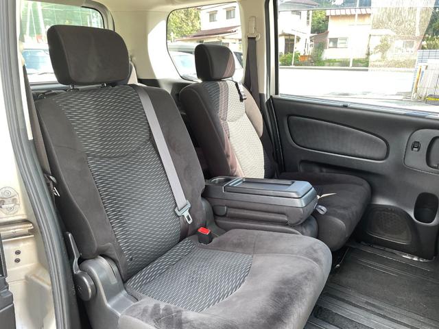 セレナ ２０Ｘ　Ｓ－ハイブリッドアドバンスドセーフティパック　ルームミラー型全方位カメラ／ＥＴＣ／スマートキー／メモリーナビ／Ｂｌｕｅｔｏｏｔｈオーディオ／障害物センサー／盗難防止装置／衝突被害軽減ブレーキ／（15枚目）