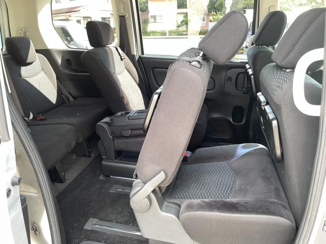 セレナ ２０Ｘ　Ｓ－ハイブリッドアドバンスドセーフティパック　ルームミラー型全方位カメラ／ＥＴＣ／スマートキー／メモリーナビ／Ｂｌｕｅｔｏｏｔｈオーディオ／障害物センサー／盗難防止装置／衝突被害軽減ブレーキ／（16枚目）