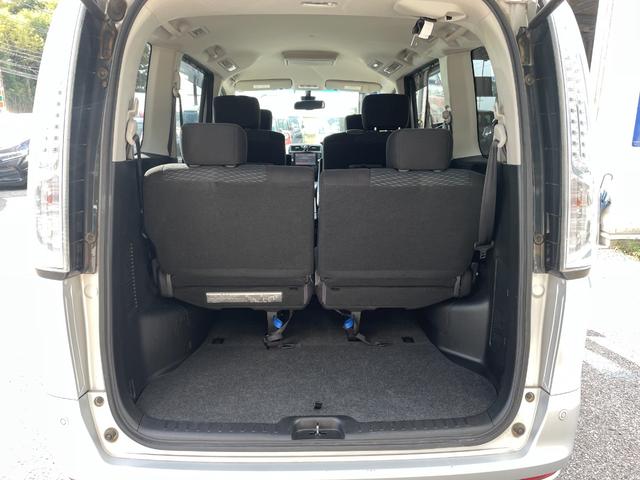 セレナ ２０Ｘ　Ｓ－ハイブリッドアドバンスドセーフティパック　ルームミラー型全方位カメラ／ＥＴＣ／スマートキー／メモリーナビ／Ｂｌｕｅｔｏｏｔｈオーディオ／障害物センサー／盗難防止装置／衝突被害軽減ブレーキ／（18枚目）