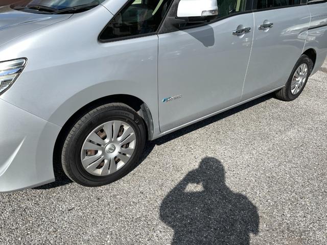 セレナ ２０Ｘ　Ｓ－ハイブリッドアドバンスドセーフティパック　ルームミラー型全方位カメラ／ＥＴＣ／スマートキー／メモリーナビ／Ｂｌｕｅｔｏｏｔｈオーディオ／障害物センサー／盗難防止装置／衝突被害軽減ブレーキ／（31枚目）