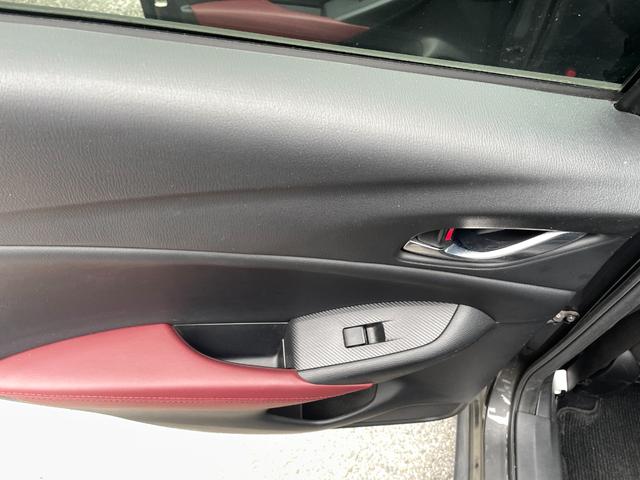 ＣＸ－３ ＸＤ　プロアクティブ　アダプティブクルーズコントロール／メモリーナビ／ＣＤ／バックカメラ／Ｂｌｕｅｔｏｏｔｈオーディオ／ＥＴＣ／ブラインドスポットモニター／盗難防止装置／衝突被害軽減ブレーキ／アクセル踏み間違い防止／（27枚目）