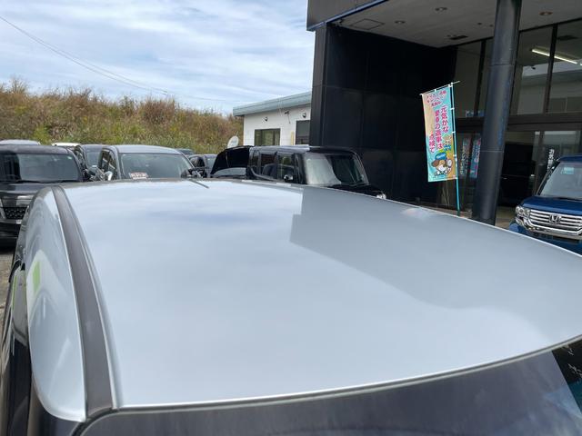 Ｎ－ＯＮＥ プレミアム　ツアラー・Ｌパッケージ　ディスチャージヘッドライト／フロントフォグランプ／スマートキー／メモリーナビ／ワンセグＴＶ／バックカメラ／Ｂｌｕｅｔｏｏｔｈオーディオ／（44枚目）