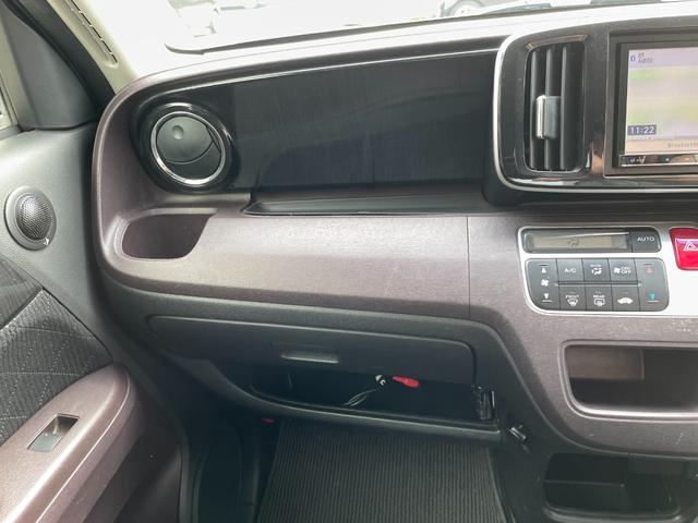 Ｎ－ＯＮＥ プレミアム　ツアラー・Ｌパッケージ　ディスチャージヘッドライト／フロントフォグランプ／スマートキー／メモリーナビ／ワンセグＴＶ／バックカメラ／Ｂｌｕｅｔｏｏｔｈオーディオ／（63枚目）