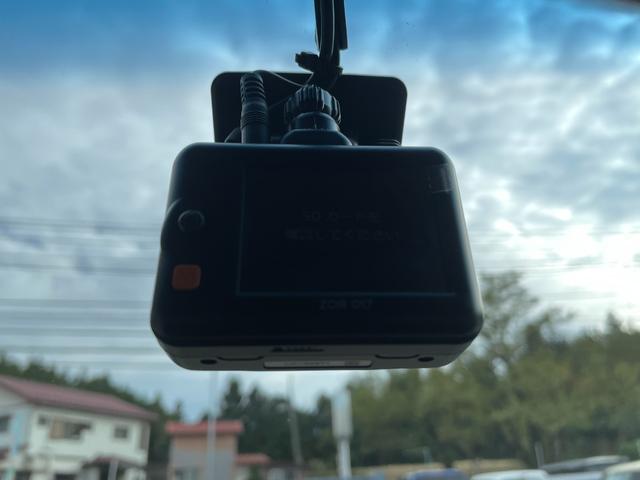 Ｎ－ＯＮＥ プレミアム・Ｌパッケージ　ディスチャージヘッドライト／フロントフォグランプ／ドライブレコーダー／メモリーナビ／ＣＤ／バックカメラ／盗難防止装置／カーテンエアバック／（63枚目）