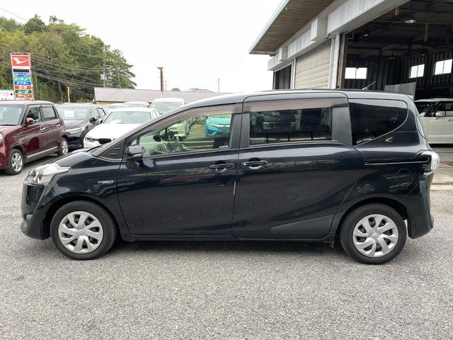 シエンタ ハイブリッドG メモリーナビ/Bluetoothオーディオ/CD/バックカメラ/両側電動スライドドア/盗難防止装置/スマートキー/3列シート/(5枚目)