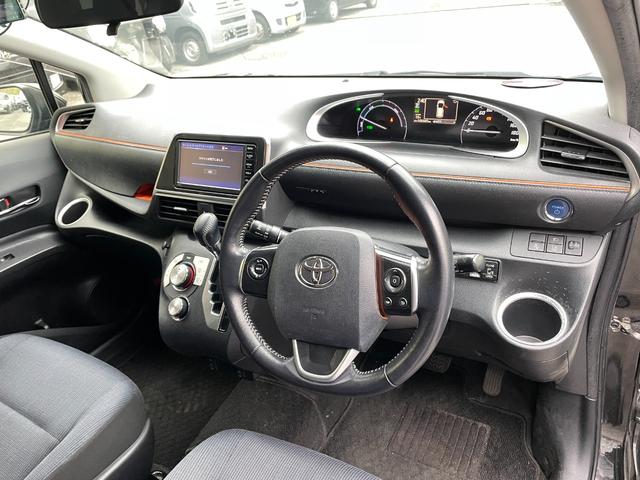 シエンタ ハイブリッドG メモリーナビ/Bluetoothオーディオ/CD/バックカメラ/両側電動スライドドア/盗難防止装置/スマートキー/3列シート/(11枚目)