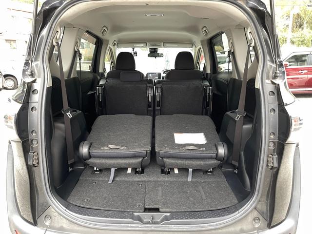 シエンタ ハイブリッドG メモリーナビ/Bluetoothオーディオ/CD/バックカメラ/両側電動スライドドア/盗難防止装置/スマートキー/3列シート/(17枚目)