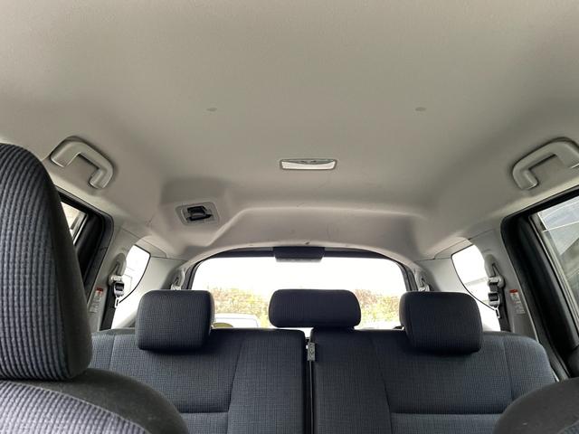 シエンタ ハイブリッドG メモリーナビ/Bluetoothオーディオ/CD/バックカメラ/両側電動スライドドア/盗難防止装置/スマートキー/3列シート/(60枚目)