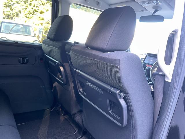 N-BOXカスタム G SSパッケージ アイドリングストップ/メモリーナビ/バックカメラ/ディスチャージヘッドライト/シートヒーター/ETC/盗難防止装置/両側スライド・片側電動スライドドア/(14枚目)