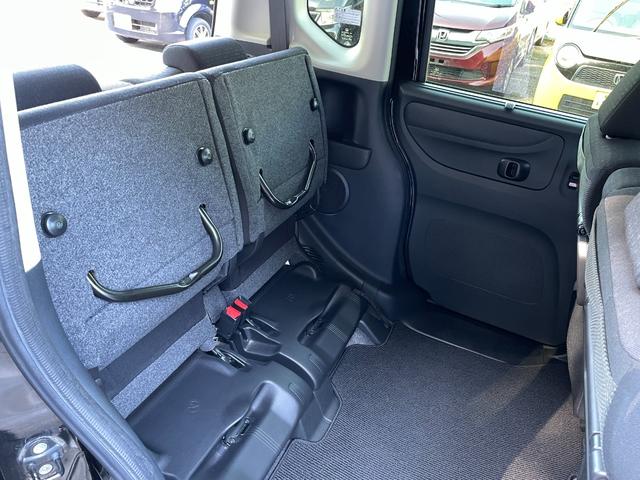 N-BOXカスタム G SSパッケージ アイドリングストップ/メモリーナビ/バックカメラ/ディスチャージヘッドライト/シートヒーター/ETC/盗難防止装置/両側スライド・片側電動スライドドア/(21枚目)