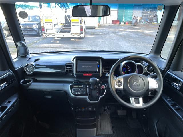 N-BOXカスタム G SSパッケージ アイドリングストップ/メモリーナビ/バックカメラ/ディスチャージヘッドライト/シートヒーター/ETC/盗難防止装置/両側スライド・片側電動スライドドア/(40枚目)