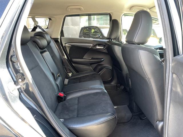 シャトル ハイブリッドＺ　ＬＥＤヘッドライト／クルーズコントロール／メモリーナビ／Ｂｌｕｅｔｏｏｔｈオーディオ／ＣＤ／ＤＶＤ／バックカメラ／アクセル踏み間違い防止装置／４ＷＤ／（13枚目）