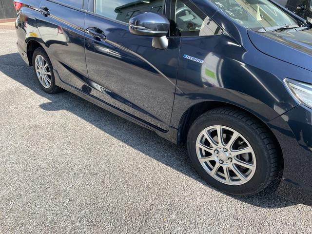 シャトル ハイブリッドＺ　ＬＥＤヘッドライト／クルーズコントロール／メモリーナビ／Ｂｌｕｅｔｏｏｔｈオーディオ／ＣＤ／ＤＶＤ／バックカメラ／アクセル踏み間違い防止装置／４ＷＤ／（34枚目）