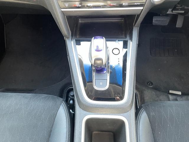 シャトル ハイブリッドＺ　ＬＥＤヘッドライト／クルーズコントロール／メモリーナビ／Ｂｌｕｅｔｏｏｔｈオーディオ／ＣＤ／ＤＶＤ／バックカメラ／アクセル踏み間違い防止装置／４ＷＤ／（47枚目）