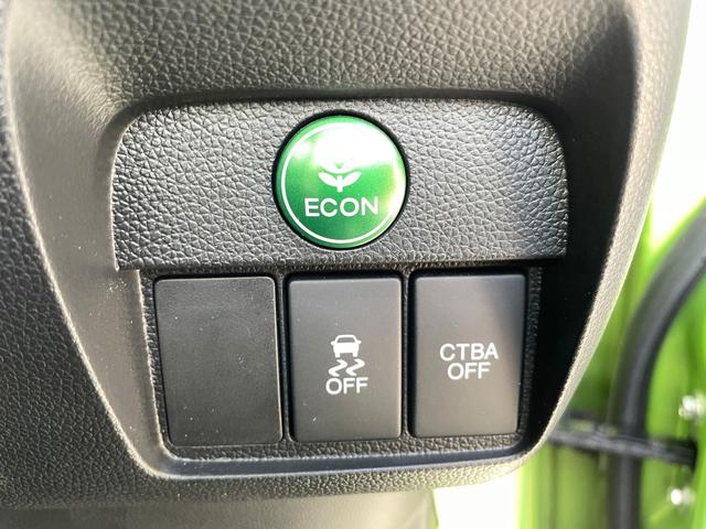 Ｎ－ＯＮＥ Ｇ・Ａパッケージ　４ＷＤ　ナビ　衝突被害軽減システム　ＨＩＤ　スマートキー　アイドリングストップ　電動格納ミラー　ベンチシート　ＣＶＴ　盗難防止システム　ＡＢＳ　ＥＳＣ　ＣＤ　ＵＳＢ　ミュージックプレイヤー接続可（8枚目）