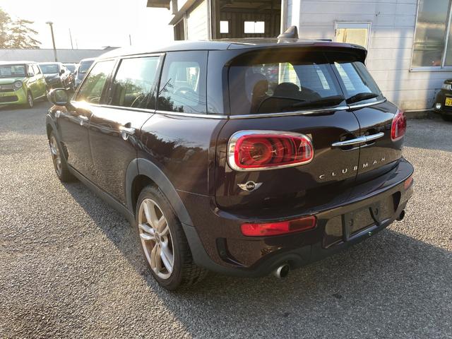 ＭＩＮＩ クーパーＳ　クラブマン　アイドリングストップ／スマートキー／ＥＴＣ／Ｂｌｕｅｔｏｏｔｈオーディオ／盗難防止装置／クルーズコントロール／フロントフォグランプ／（6枚目）