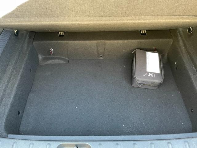 ＭＩＮＩ クーパーＳ　クラブマン　アイドリングストップ／スマートキー／ＥＴＣ／Ｂｌｕｅｔｏｏｔｈオーディオ／盗難防止装置／クルーズコントロール／フロントフォグランプ／（21枚目）