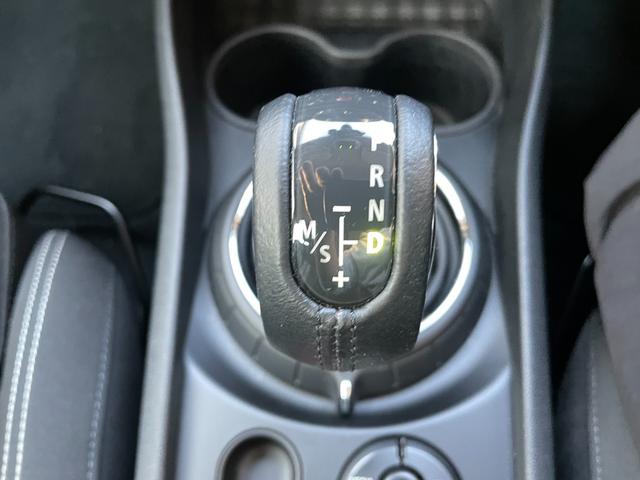 ＭＩＮＩ クーパーＳ　クラブマン　アイドリングストップ／スマートキー／ＥＴＣ／Ｂｌｕｅｔｏｏｔｈオーディオ／盗難防止装置／クルーズコントロール／フロントフォグランプ／（62枚目）