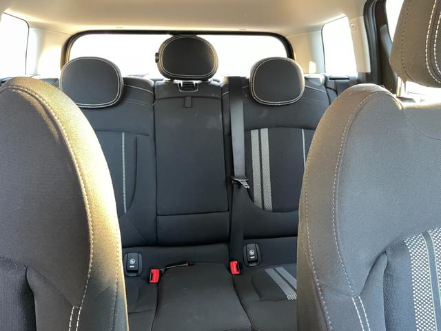 ＭＩＮＩ クーパーＳ　クラブマン　アイドリングストップ／スマートキー／ＥＴＣ／Ｂｌｕｅｔｏｏｔｈオーディオ／盗難防止装置／クルーズコントロール／フロントフォグランプ／（69枚目）