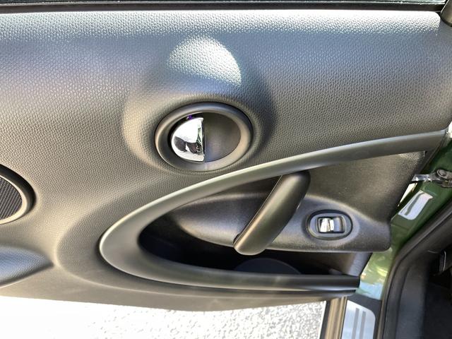 ＭＩＮＩ クーパーＳＤ　クロスオーバー　ＨＤＤナビ／ＣＤ／ＤＶＤ／バックカメラ／Ｂｌｕｅｔｏｏｔｈオーディオ／ＴＶ／アダプティブヘッドライト／盗難防止装置／ドライブレコーダー／（31枚目）