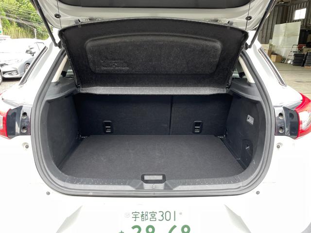 タイヤ交換も当店人気のメニューになっております。当店ご購入者様以外もご利用されています。