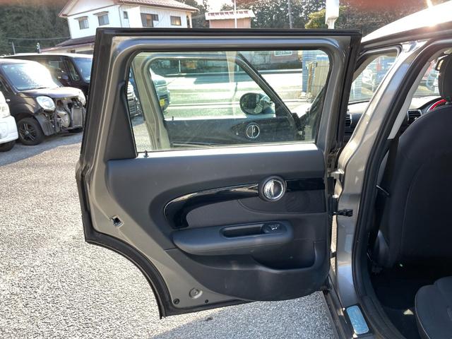 ＭＩＮＩ クーパー　クラブマン　アルミホイール／Ｂｌｕｅｔｏｏｔｈオーディオ／盗難防止装置付き／バックカメラ／アイドリングストップ車／ナビ／ＭＴモード付／（29枚目）