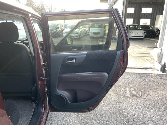 Ｎ－ＯＮＥ プレミアム・Ｌパッケージ　アイドリングストップ／ディスチャージヘッドライト／メモリーナビ／ワンセグＴＶ／バックカメラ／盗難防止装置／フロントフォグランプ／（28枚目）