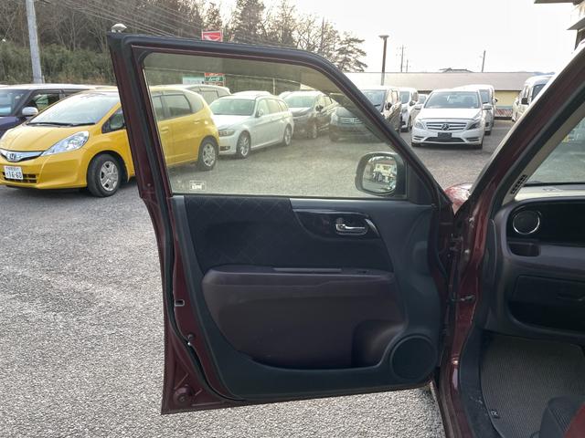 Ｎ－ＯＮＥ プレミアム・Ｌパッケージ　アイドリングストップ／ディスチャージヘッドライト／メモリーナビ／ワンセグＴＶ／バックカメラ／盗難防止装置／フロントフォグランプ／（30枚目）