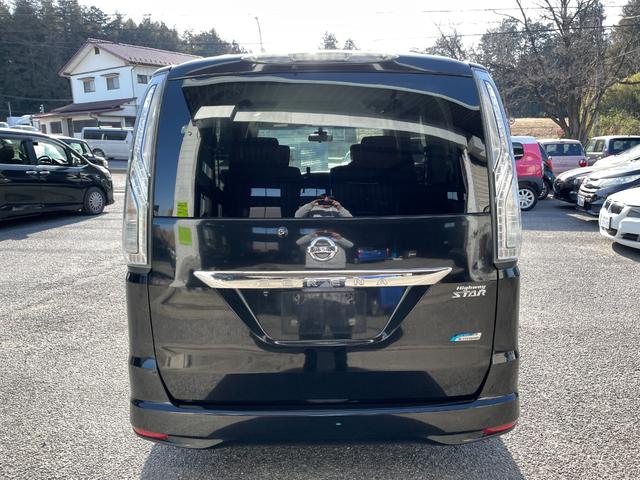 セレナ ハイウェイスター　Ｓ－ハイブリッド　クルーズコントロール／メモリーナビ／ＣＤ／ＤＶＤ／バックカメラ／盗難防止装置／スマートキー／レーンキープアシスト／フロントフォグランプ／（7枚目）