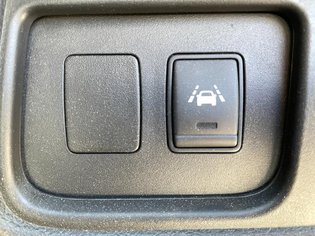 セレナ ハイウェイスター　Ｓ－ハイブリッド　クルーズコントロール／メモリーナビ／ＣＤ／ＤＶＤ／バックカメラ／盗難防止装置／スマートキー／レーンキープアシスト／フロントフォグランプ／（48枚目）