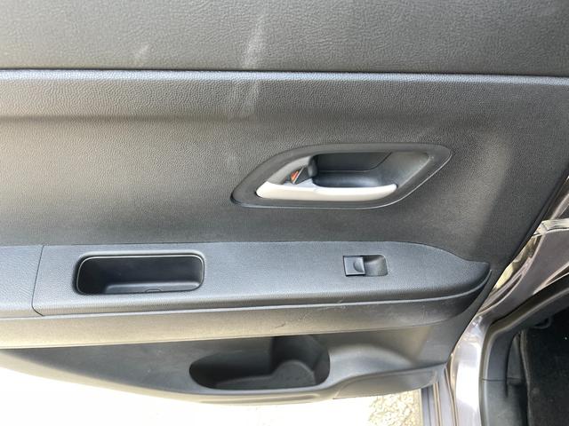 ゼストスパーク Ｗ　ディスチャージヘッドライト／ＨＤＤナビ／ＣＤ／ＤＶＤ／バックカメラ／ワンセグＴＶ／スマートキー／盗難防止装置／ミュージックサーバー／（31枚目）