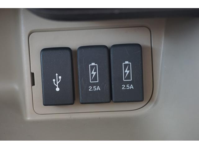 Ｎ－ＢＯＸ Ｇ・Ｌホンダセンシング　ホンダセンシング／衝突軽減ブレーキ／クルーズコントロール／ＬＥＤヘッドライト／助手席側パワースライドドア／ＶＳＡ／純正ナビ／バックカメラ／ＴＶ／ＣＤ／ＤＶＤ／ＵＳＢ／ＢｌｕｅｔｏｏｔｈＡｕｄｉｏ（18枚目）