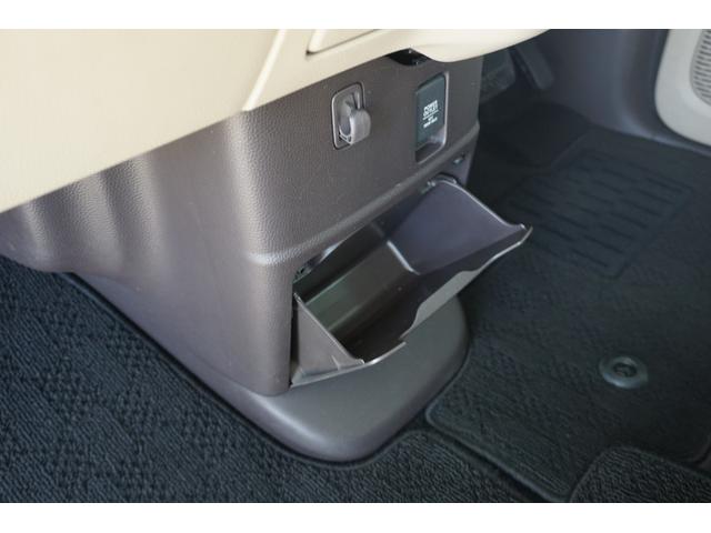 Ｎ－ＢＯＸ Ｇ・Ｌホンダセンシング　ホンダセンシング／衝突軽減ブレーキ／クルーズコントロール／ＬＥＤヘッドライト／助手席側パワースライドドア／ＶＳＡ／純正ナビ／バックカメラ／ＴＶ／ＣＤ／ＤＶＤ／ＵＳＢ／ＢｌｕｅｔｏｏｔｈＡｕｄｉｏ（30枚目）