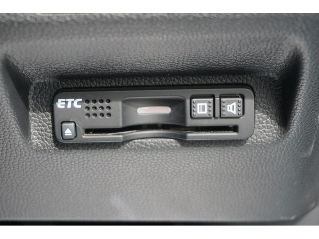 フリード Ｇ・ホンダセンシング　ホンダセンシング／衝突軽減ブレーキ／クルーズコントロール／ＬＥＤヘッドライト／両側電動スライドドア／ＥＴＣ／純正ナビ／バックカメラ／ＣＤ／ＤＶＤ／ＢｌｕｅｔｏｏｔｈＡｕｄｉｏ／２列目ベンチシート（5枚目）