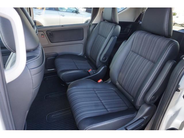 フリード Ｇ・ホンダセンシング　ホンダセンシング／衝突軽減ブレーキ／クルーズコントロール／フロントドラレコ／ＬＥＤヘッドライト／両側パワースライドドア／純正アルミホイール／ＥＴＣ／純正ナビ／バックカメラ／ＴＶ／ＢＴＡ／ＣＤ／ＤＶＤ（11枚目）