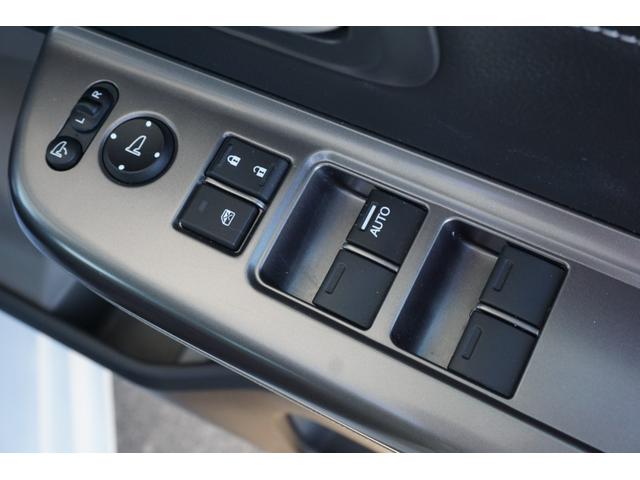 フリード Ｇ・ホンダセンシング　ホンダセンシング／衝突軽減ブレーキ／クルーズコントロール／フロントドラレコ／ＬＥＤヘッドライト／両側パワースライドドア／純正アルミホイール／ＥＴＣ／純正ナビ／バックカメラ／ＴＶ／ＢＴＡ／ＣＤ／ＤＶＤ（24枚目）