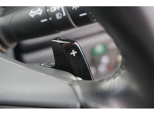 オデッセイハイブリッド e:HEVアブソルート・EXブラックエディション ホンダセンシング/衝突軽減ブレーキ/オートテールゲート/前後ドラレコ/ETC2.0/前後パーキングセンサー/シートヒーター/ワイヤレス充電器/パワーシート/オットマン/マルチビューカメラ/ナビ/USB(17枚目)