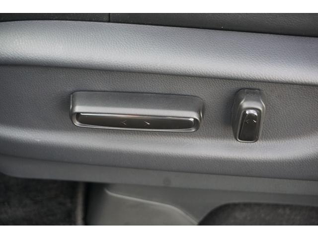 オデッセイハイブリッド e:HEVアブソルート・EXブラックエディション ホンダセンシング/衝突軽減ブレーキ/オートテールゲート/前後ドラレコ/ETC2.0/前後パーキングセンサー/シートヒーター/ワイヤレス充電器/パワーシート/オットマン/マルチビューカメラ/ナビ/USB(55枚目)