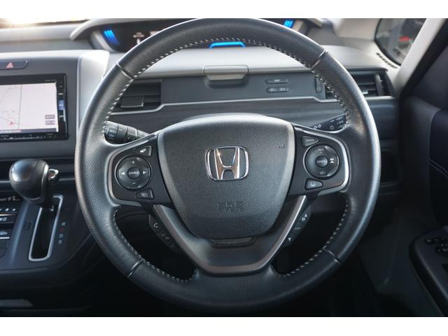 フリード Ｇ・ホンダセンシング　ホンダセンシング／衝突軽減ブレーキ／クルーズコントロール／両側電動スライドドア／ＬＥＤヘッドライト／ＥＴＣ／アルミホイール／純正ナビ／バックカメラ／ＣＤ／ＤＶＤ／ＢｌｕｅｔｏｏｔｈＡｕｄｉｏ／ＥＴＣ（13枚目）