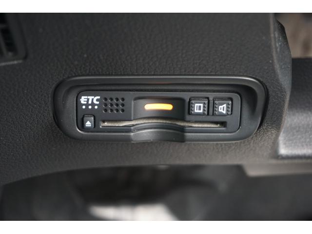 ヴェゼル ハイブリッドＺ・ホンダセンシング　ホンダセンシング／衝突軽減ブレーキ／サイドカーテンエアバッグ／クルーズコントロール／フロントドラレコ／ＬＥＤヘッドライト／純正アルミホイール／ＶＳＡ／シートヒーター／ナビ／バックカメラ／ＢＴＡ／ＥＴＣ（6枚目）