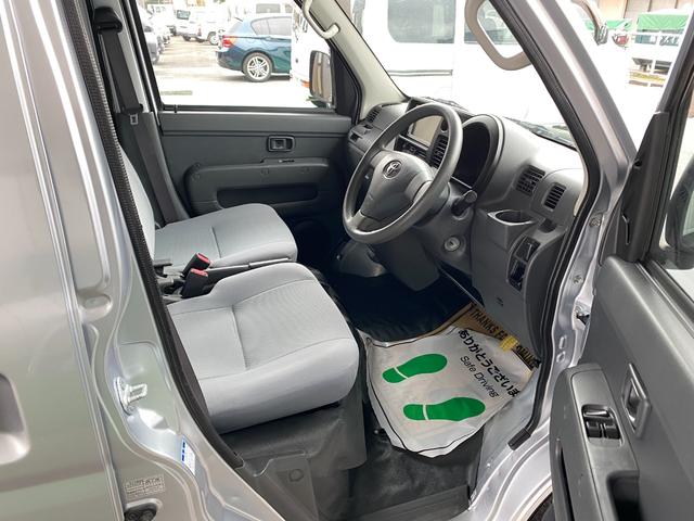 デラックス 切り替え4WD/SDナビ/ワンセグTV/Bluetooth/パワーウインドウ(8枚目)