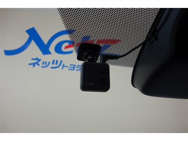 ヴォクシー ハイブリッドＳ－Ｚ　パワーウィンドウ　ＤＶＤ再生機能　インテリキー　横滑防止装置　地デジＴＶ　アクティブクルーズコントロール　１オナ　フルオートエアコン　リアカメラ　エアバッグ　ＡＢＳ　１００Ｖ充電　ナビＴＶ　ＷＡＣ（17枚目）