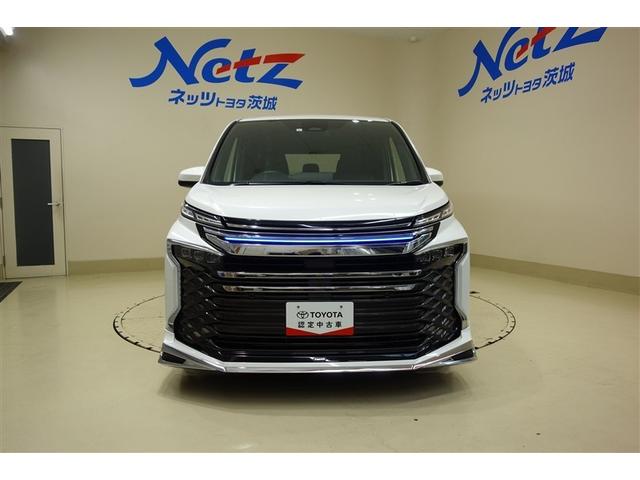 ヴォクシー ハイブリッドＳ－Ｚ　パワーウィンドウ　ＤＶＤ再生機能　インテリキー　横滑防止装置　地デジＴＶ　アクティブクルーズコントロール　１オナ　フルオートエアコン　リアカメラ　エアバッグ　ＡＢＳ　１００Ｖ充電　ナビＴＶ　ＷＡＣ（3枚目）