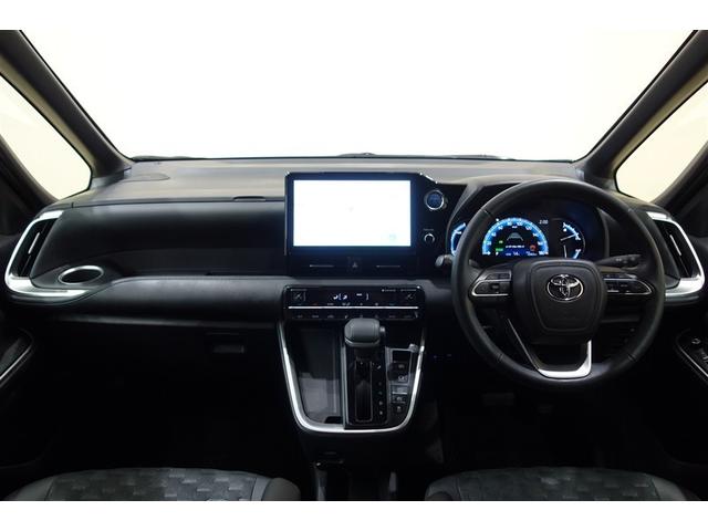 ヴォクシー ハイブリッドＳ－Ｚ　パワーウィンドウ　ＤＶＤ再生機能　インテリキー　横滑防止装置　地デジＴＶ　アクティブクルーズコントロール　１オナ　フルオートエアコン　リアカメラ　エアバッグ　ＡＢＳ　１００Ｖ充電　ナビＴＶ　ＷＡＣ（10枚目）