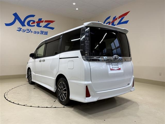 ヴォクシー ZS 煌II スマートキー・プッシュスタート バックガイドモニター セキュリティアラーム 両側パワスラドア ETC車載器 地デジテレビ VSC LEDライト 助手席エアバック キーレスエントリー AC パワステ(10枚目)