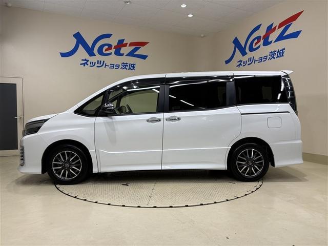 ヴォクシー ZS 煌II スマートキー・プッシュスタート バックガイドモニター セキュリティアラーム 両側パワスラドア ETC車載器 地デジテレビ VSC LEDライト 助手席エアバック キーレスエントリー AC パワステ(11枚目)