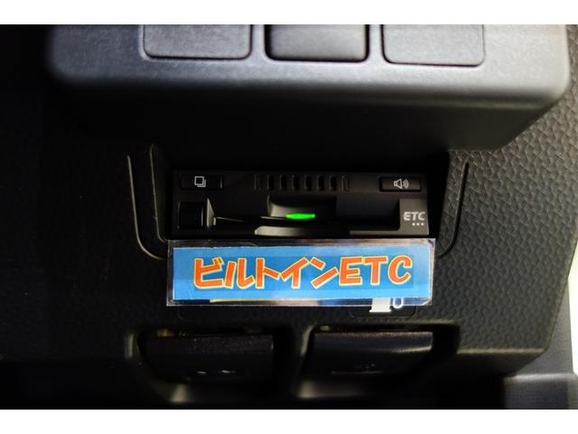 ルーミー カスタムＧ　エンジンスターター　９型純正ナビ　フルセグＴＶ　ブルートゥース　ＤＶＤ再生　全周囲カメラ　ＥＴＣ　スマートキー　シートヒータ　クルーズコントロール　ＬＥＤライト　両側電動ドア　スマートアシスト　アルミ（17枚目）