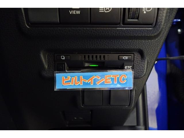 カローラクロス ハイブリッド　Ｓ　パノラマルーフ　ディスプレイオーディオ　ブルートゥース　全周囲カメラ　ＥＴＣ　スマートキー　オートエアコン　クルーズコントロール　ＬＥＤライト　ブラインドスポットモニター　セーフティセンス　アルミ（15枚目）