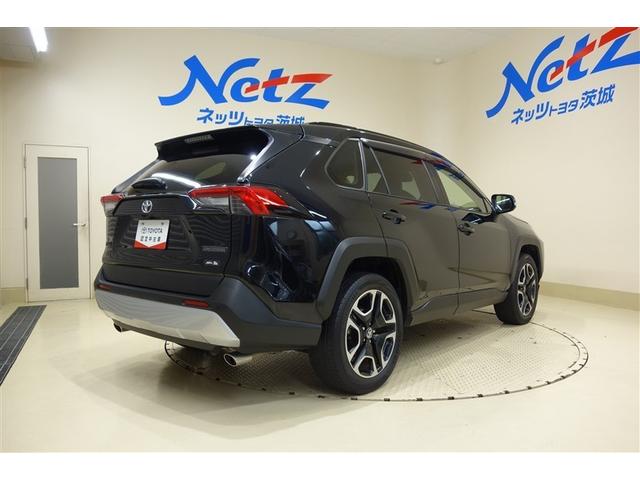 ＲＡＶ４ アドベンチャー　９型純正ナビ　フルセグＴＶ　ブルートゥース　ＤＶＤ再生　リヤカメラ　ＥＴＣ　ドライブレコーダー　スマートキー　オートエアコン　シートＡ／Ｃ　クルーズコントロール　ＬＥＤライト　セーフティセンス　アルミ（7枚目）