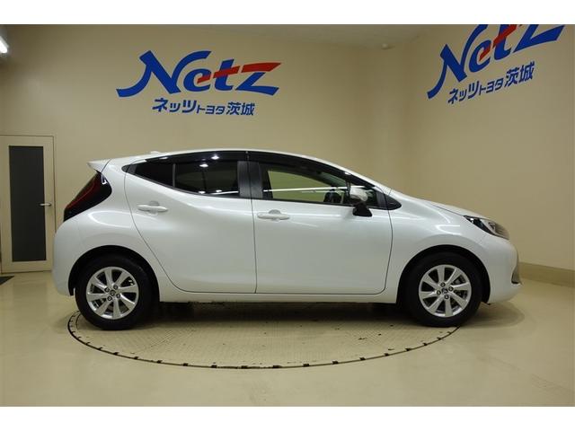 アクア Ｚ　１００Ｖ電源　ディスプレイオーディオナビ　ブルートゥース　リヤカメラ　スマートキー　オートエアコン　クルーズコントロール　ＬＥＤライト　ブラインドスポットモニター　パーキングサポートブレーキ　アルミ（6枚目）